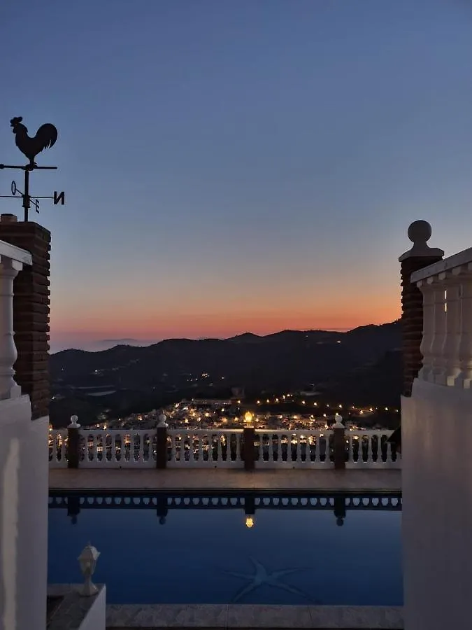 Der Thron Von Torrox - Villa Sorpresa