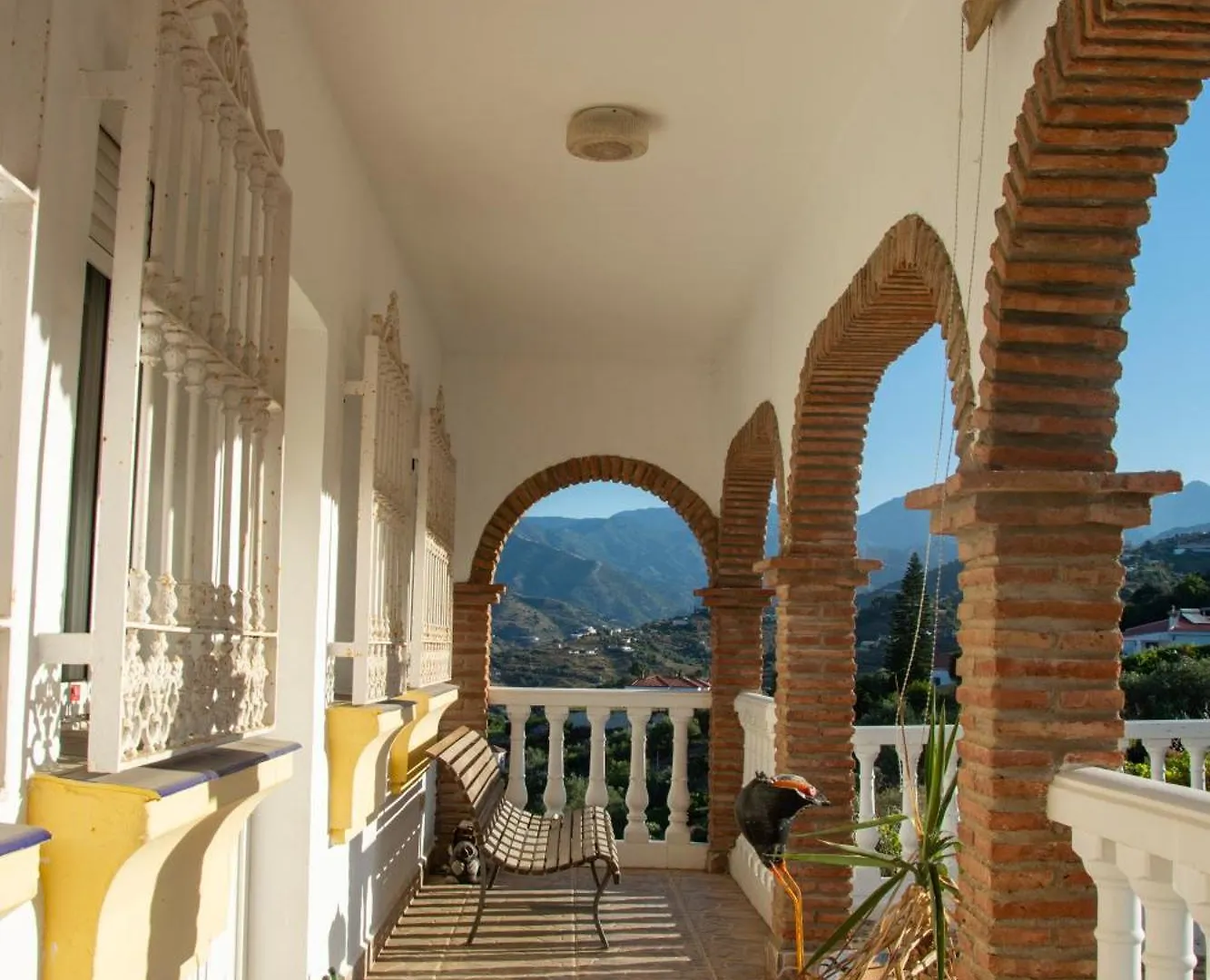 Der Thron Von Torrox - Villa Sorpresa